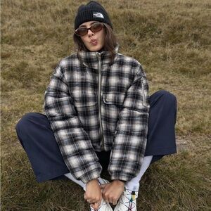 BDG Plaid Cropped Puffer Jacket Gray Neutral Zip Up Size S